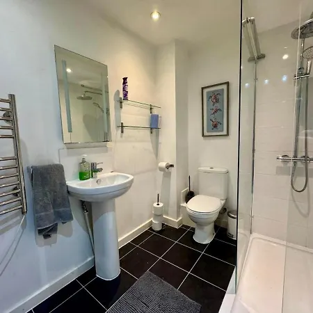 Penthouse With Views * Bristol