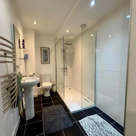 Waterloo Flat Near Temple Meads By Local Apartment
