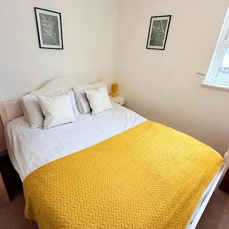 Penthouse With Views Apartment Bristol