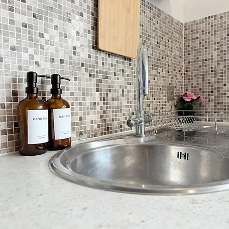 Penthouse With Views *