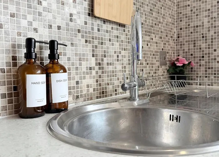 Penthouse With Views *